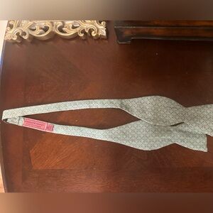 Vineyard Vines Golf Bow Tie
